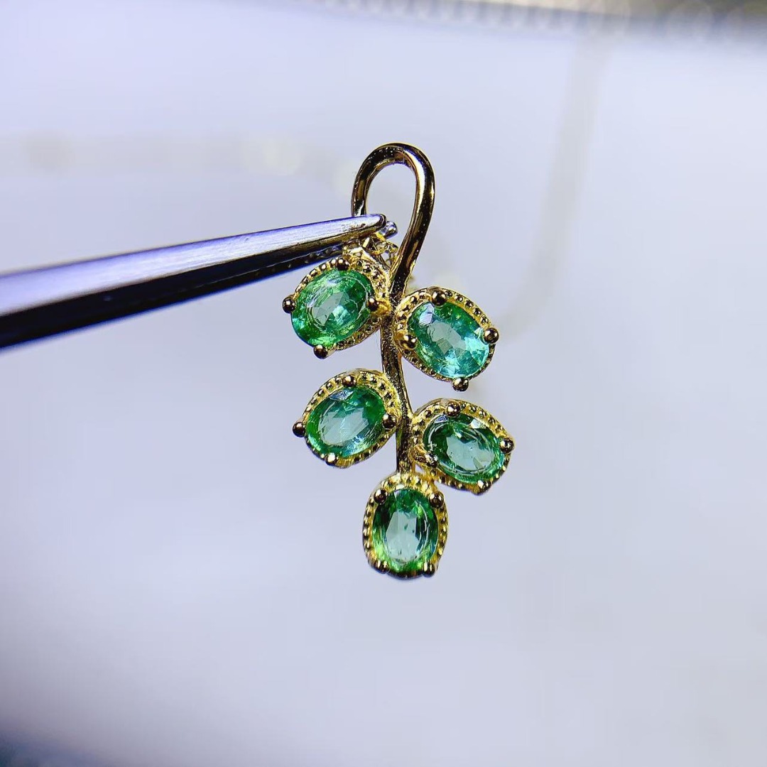 Ethnic Fashion Designers - 풍성한 진짜 에메랄드 S925 실버 펜던트