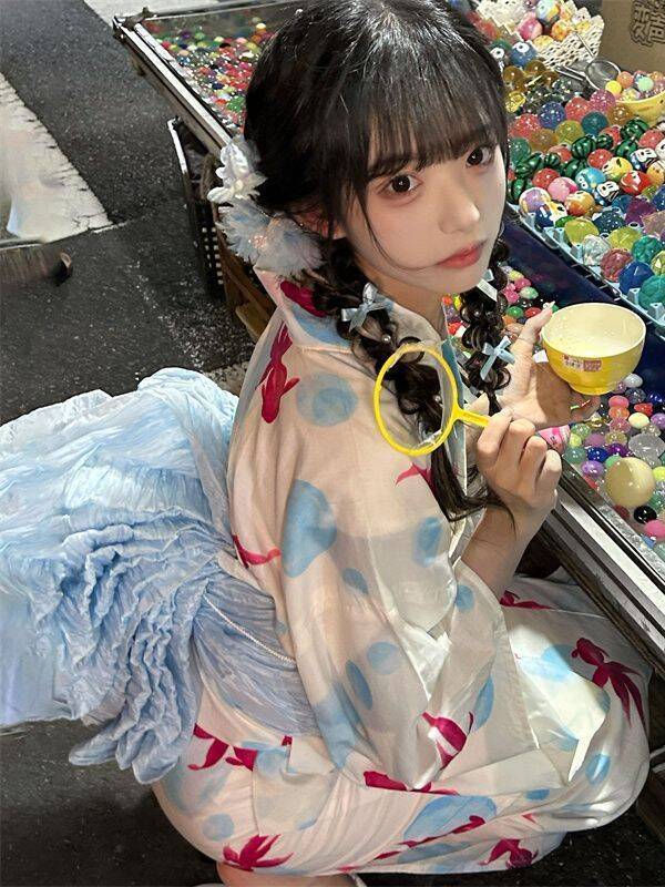 전통 일본식 기모노 드레스 사진 촬영 소녀의 패셔너블한 - Ethnic Fashion Online 리뷰 및 가격
